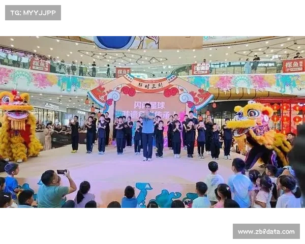 广州白眉拳表演震撼呈现刚猛无俦的拳风特色展现力量与精湛技艺